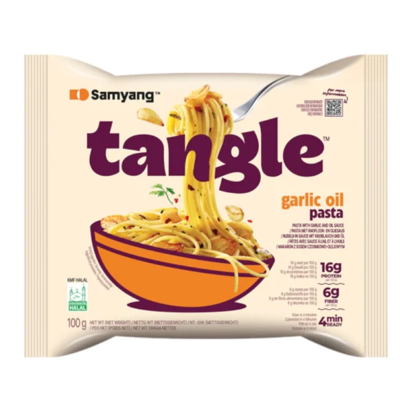 nudeln in sauce mit knoblauch und öl